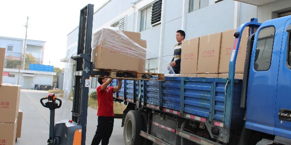 佳合凈化出貨現(xiàn)場