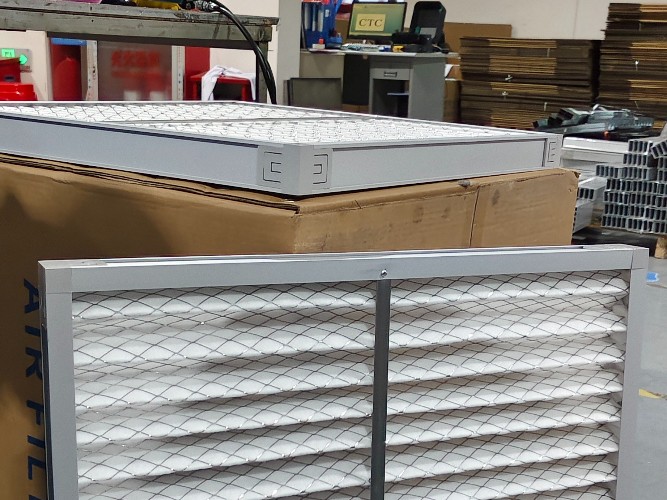 潔凈回風(fēng)口初效折疊式過(guò)濾器：空氣凈化的“首道防線”